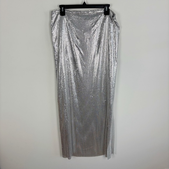 Lovers and Friends Sascha Maxi Skirt in Silver Size XL - Picture 2 of 13